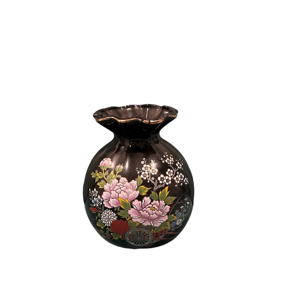 Vintage ceramic  vase floral design  ruffle   Top with gold trim made in Japan - Picture 5 of 5